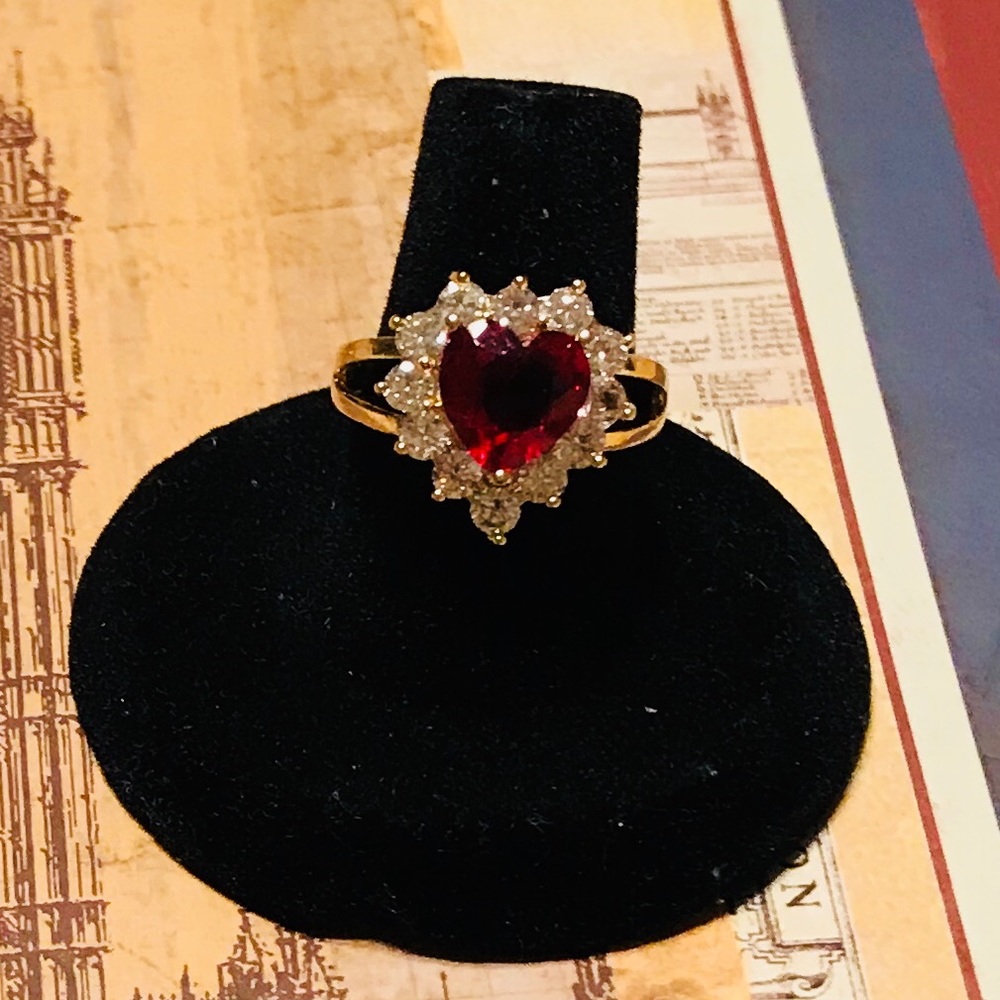 Heart Shape Garnet Gem 💎 Ring - Picture 6 of 6